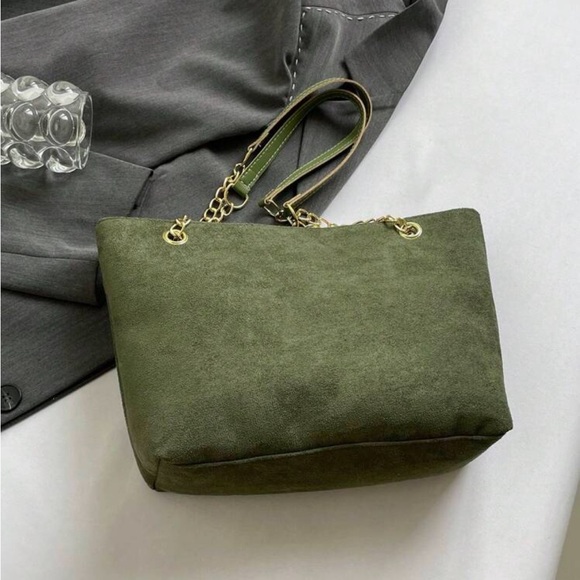 ⚠️Clearance Chain Shoulder Elegant Green Suede Tote Bag with Gold Chain - Picture 9 of 9